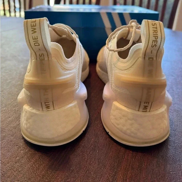 ADIDAS NMD_V3 WOMEN’S SNEAKERS SIZE 9.5 - Picture 8 of 8